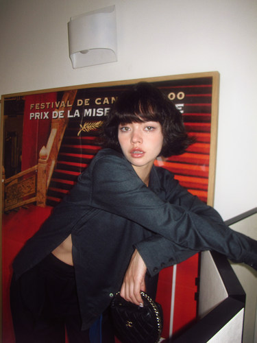 BettyChowOldC三角剪裁衬衫