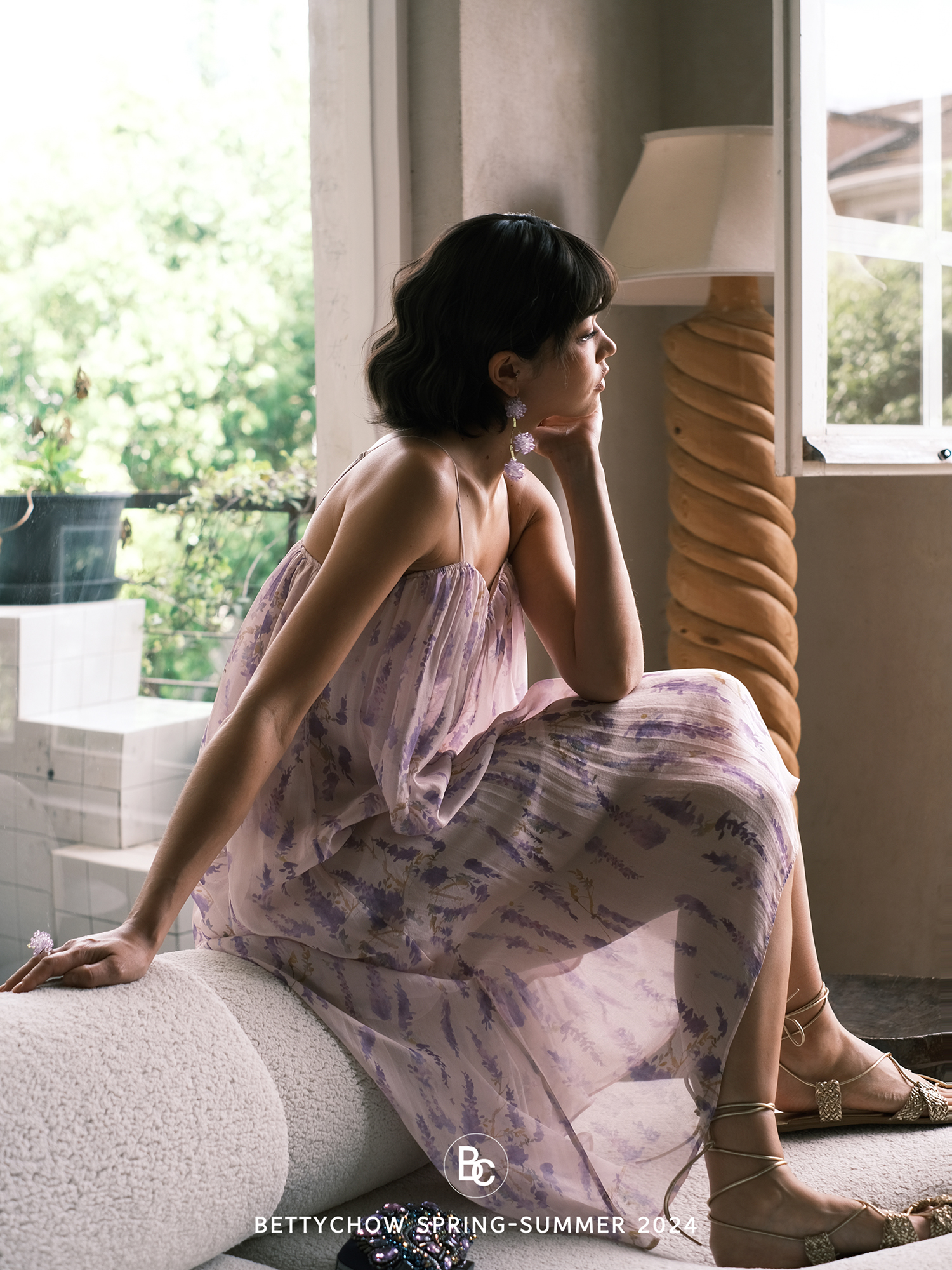 紫色系真丝吊带连衣裙