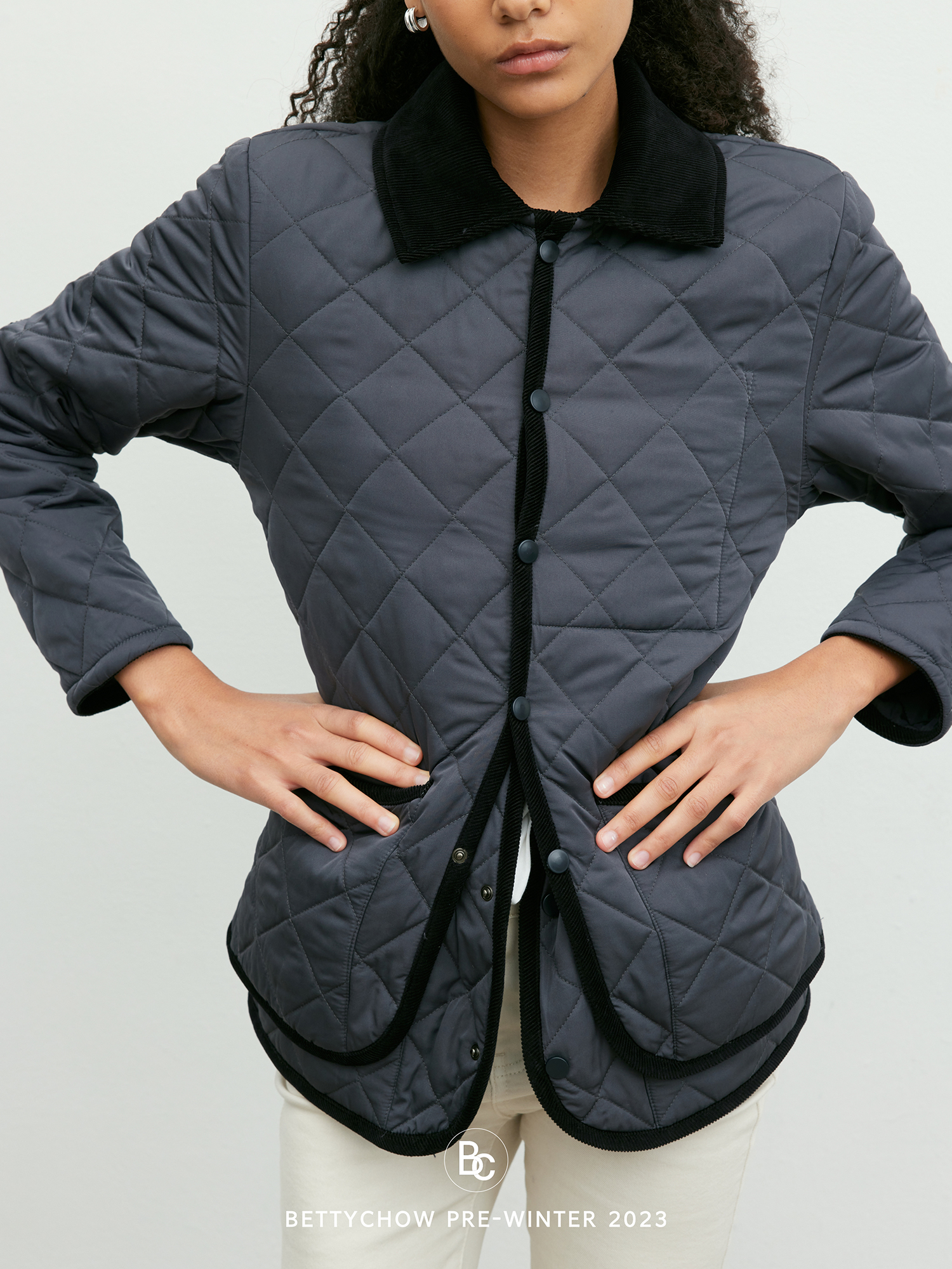 老钱系列哑光灰蓝色菱格棉服马甲