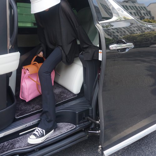 高腰BettyChow高弹力休闲裤