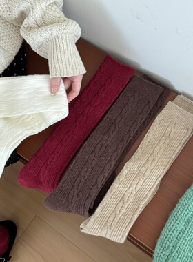 IOULOR日系麻花纹小腿袜纯色加厚保暖秋冬季羊毛袜子女百搭堆堆袜