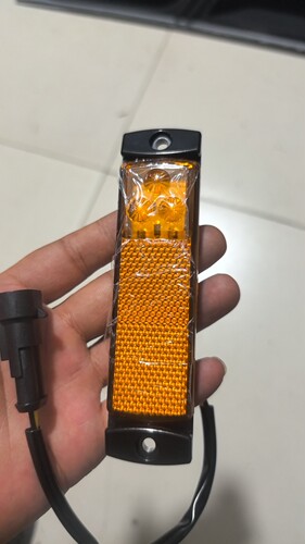 公交车边灯适用于厦门金旅客车友谊客车配件边灯侧边灯小灯LED灯