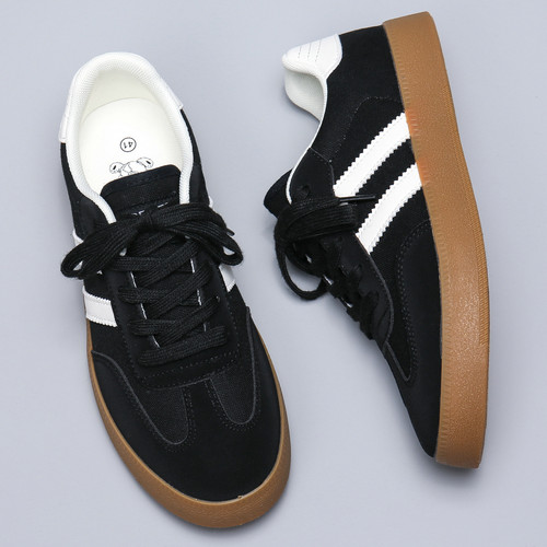 透气软底舒适~潮流百搭德训板鞋~