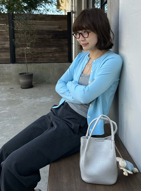 Our2【针织开衫】淡蓝色圆领纽扣时尚春秋设计款长袖针织开衫上衣