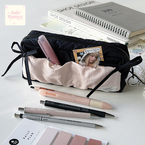 云朵吐司蝴蝶结笔袋多层大容量加厚防水铅笔袋初中小学生用高颜值多功能文具收纳袋新款设计感小众可爱文具盒