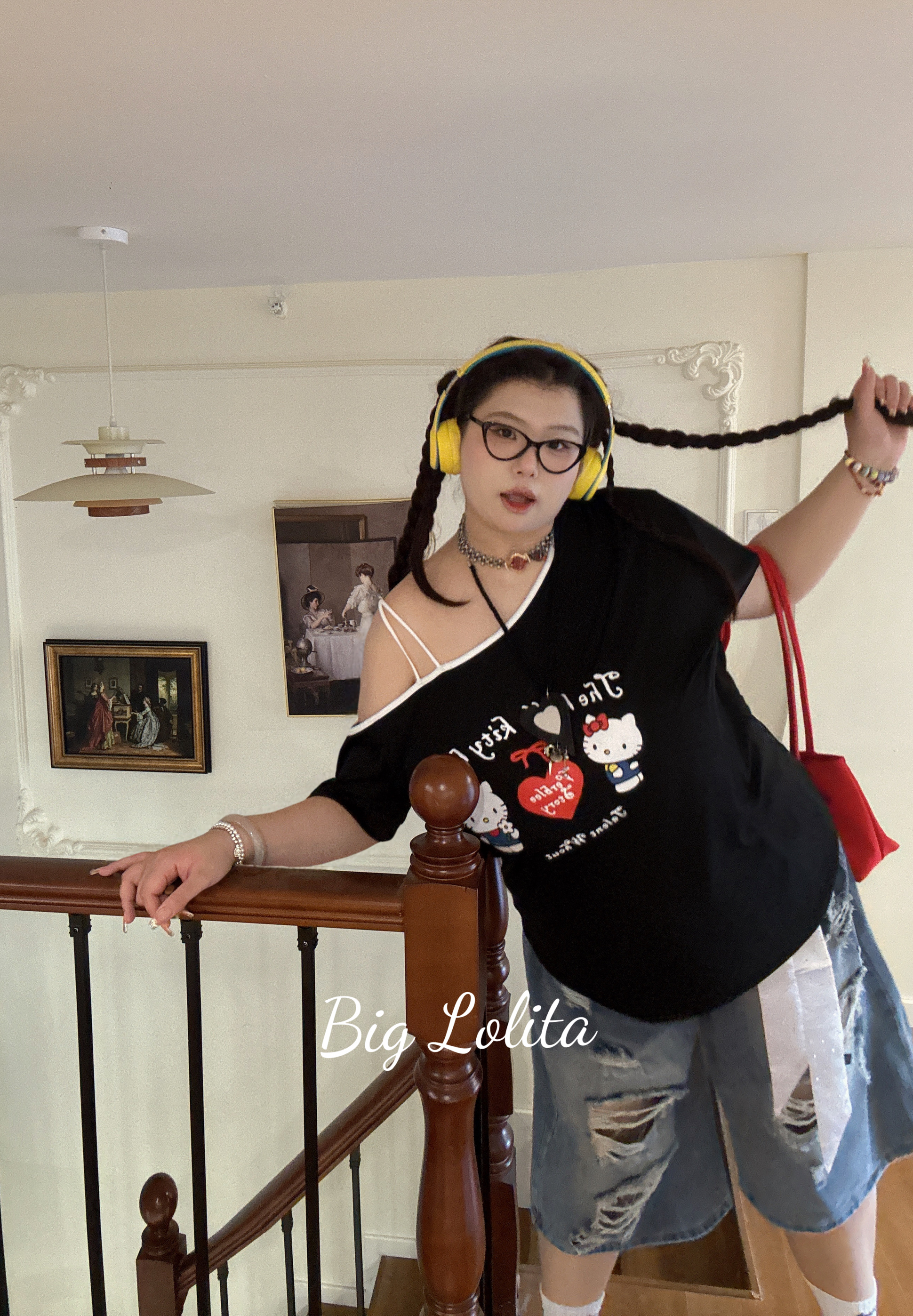 【露肩kitty】大萝莉大码斜肩微胖短袖女t恤夏宽松辣妹上衣胖MM