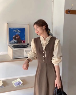 『咖啡豆小姐』大码秋季韩版通勤面试教资微胖衬衫显瘦背带裙套装