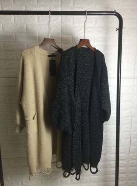慵懒宽松中长款灯笼袖毛衣外套