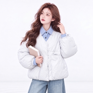 XQM 假两件条纹拼接羽绒服女小个子2026冬新款韩版时尚白鸭绒外套