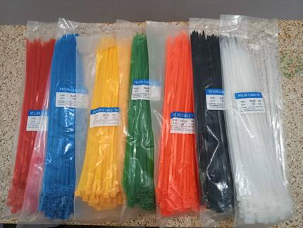 5*300mm尼龙扎带彩色扎带捆扎索带红绿蓝黄黑白灰橙色塑料