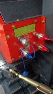 艾禾履带旋耕机快速液压接头平田机油管插头3/8环卫车X6X5X3龙州