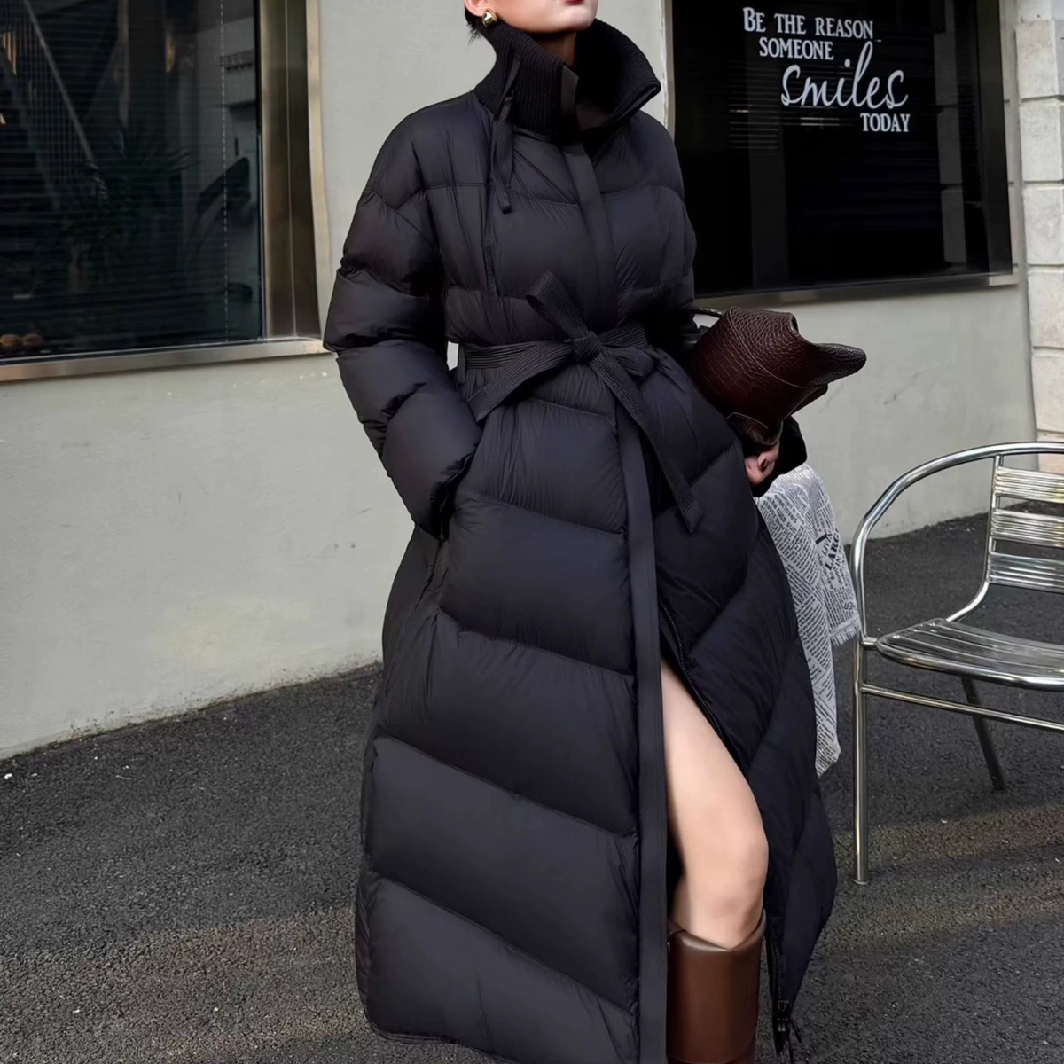 瑞瑞家冬上新极简风绗缝纯色立领保暖羽绒服外套(配腰绳)CV11