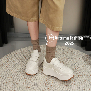 欧洲站女鞋2025秋季欧货胎牛皮魔术贴时尚日常百搭舒适运动休闲鞋