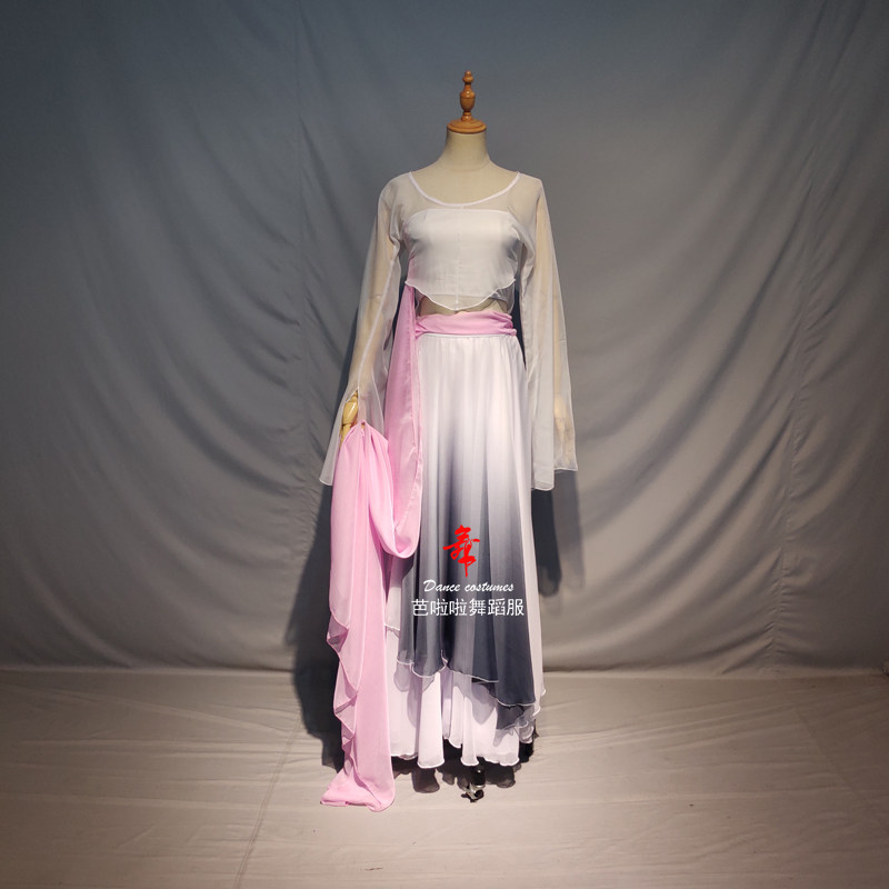 现代舞朝鲜大裙摆演出服老师同款