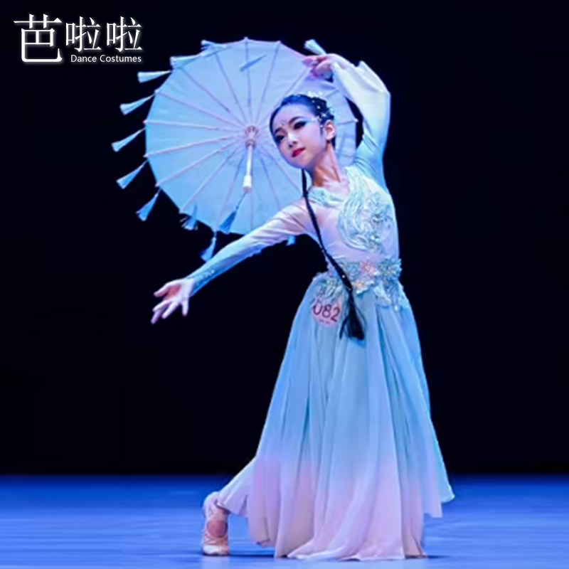 桃李杯独舞喜雨聆风大摆演出服