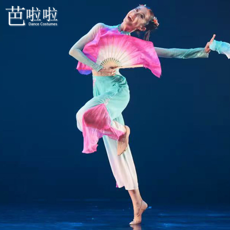 胶州秧歌飘逸舞演出服女雨歇溪趣