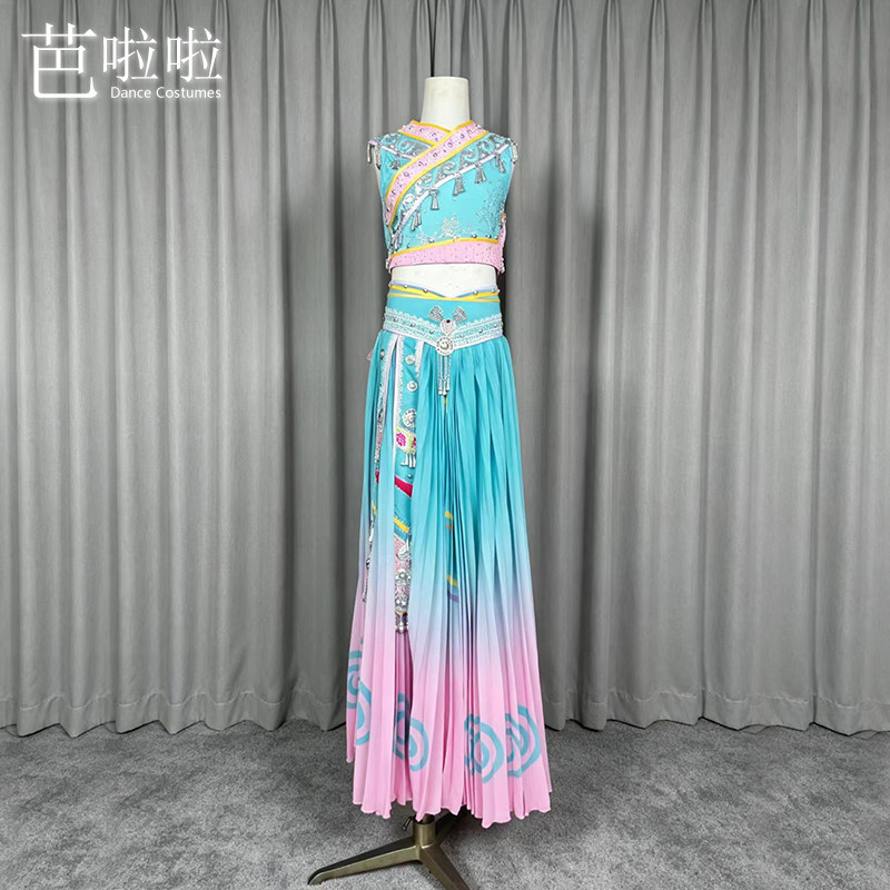 彝族古典舞《彝山俏影》