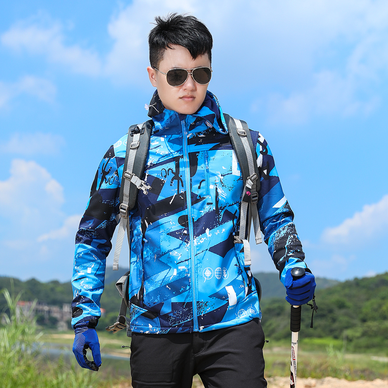 秋冬保暖防泼水休闲摇粒绒软壳衣