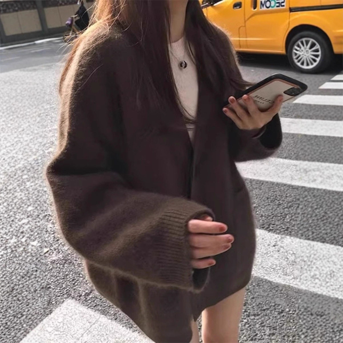 高级感软糯黑色v领针织开衫女加厚宽松慵懒毛衣外套上衣外搭