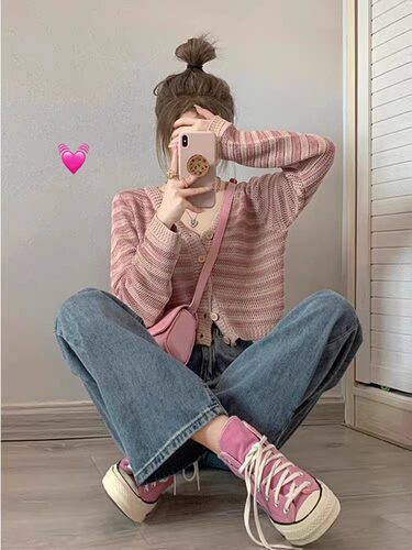 绵羊绒开衫v领内搭外穿条纹