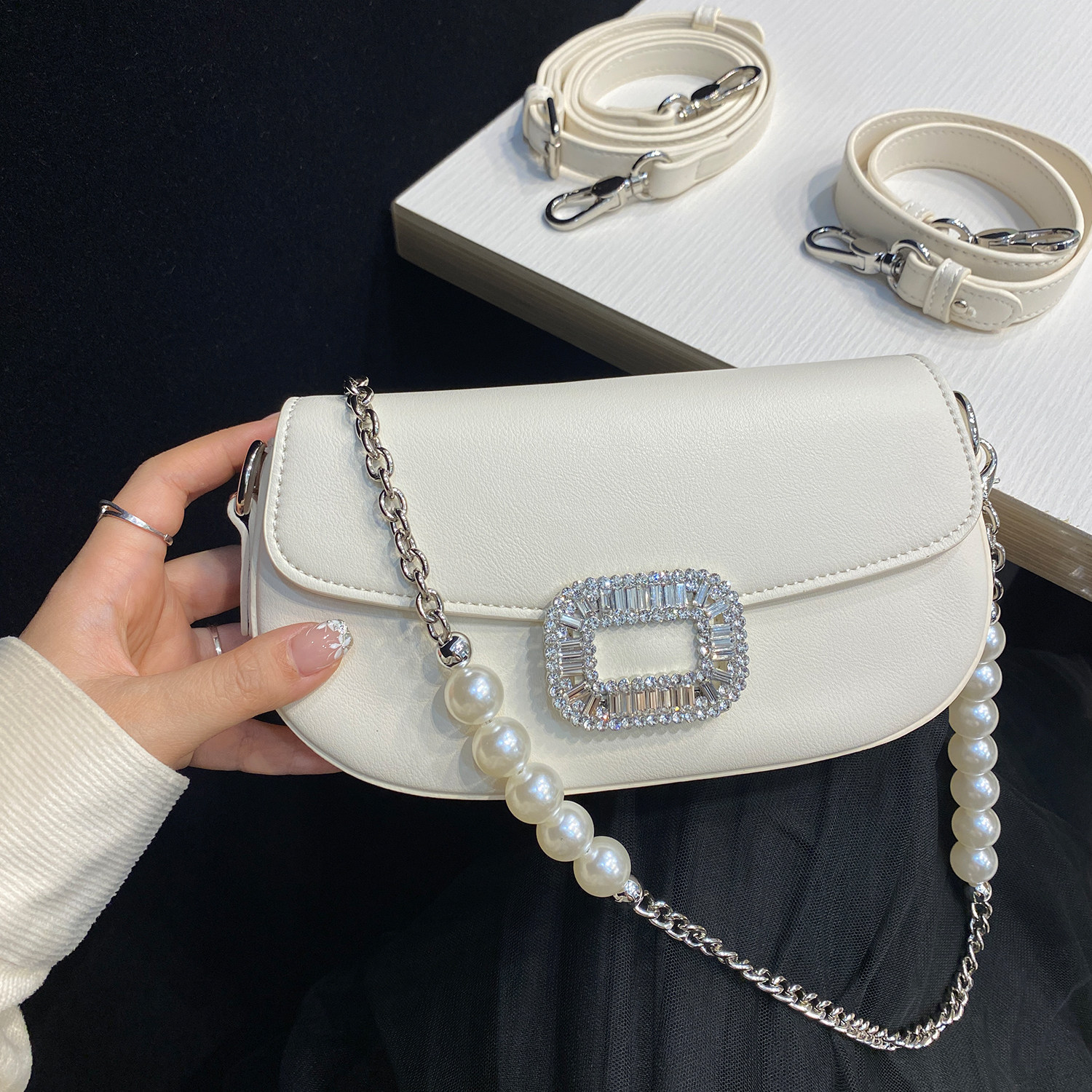 首然2025法式晚宴小方包链条包包女镶砖手提单肩装手机的小斜挎包,箱包皮具/热销女包/男包,通用款女包,淘宝优惠券,粉丝福利购,淘宝优惠卷