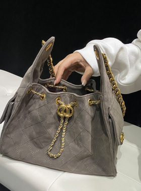 灰色包包小香风25c hobo bag嬉皮包2025巨好看水桶包托特包女鹿皮