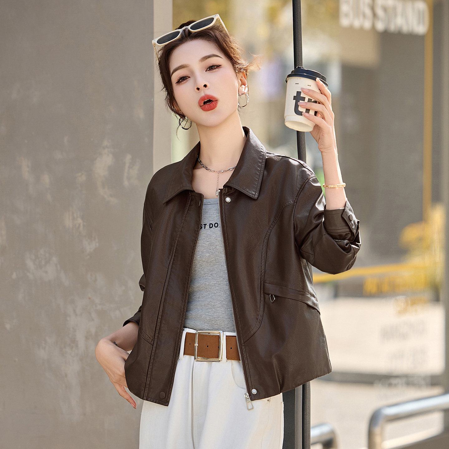 时尚翻领皮衣外套女短款2026春秋新款气质复古小个子减龄机车夹克