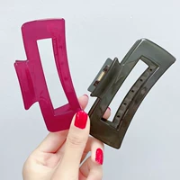 Южная Корея импортировала Aznavour/Grain de Beaute Simple Square Clip Clip Большая женская спина.