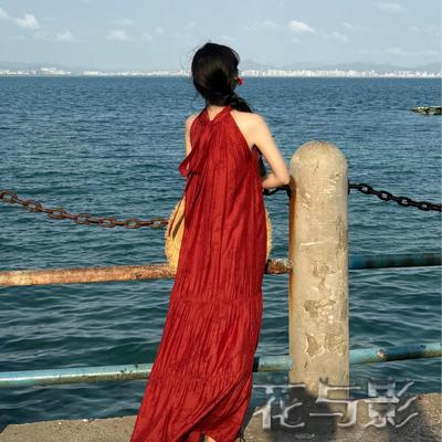 醒着做梦新中式复古红挂脖连衣裙夏季气质简约长裙小众设计度假风