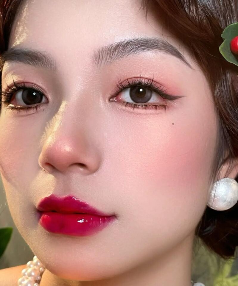 草本复古唇塑造精华  打造M型唇微笑唇花瓣平直唇