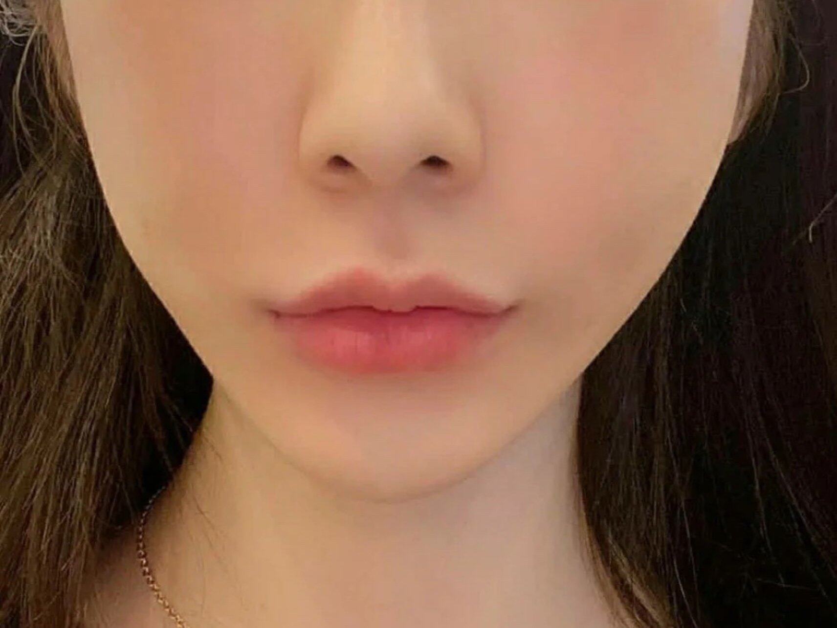 草本m唇塑造精华 改善唇形打造性感唇部丰盈精油补水保湿加强版