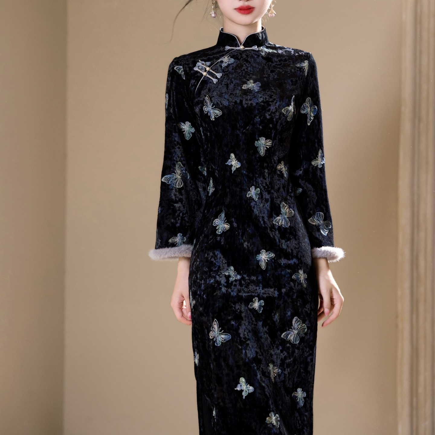 新中式黑色蝴蝶刺绣长旗袍女加绒