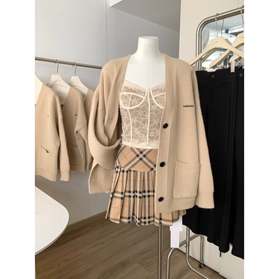 小众宽松V领毛织开衫女2025年新款春季慵懒风显瘦外套上衣