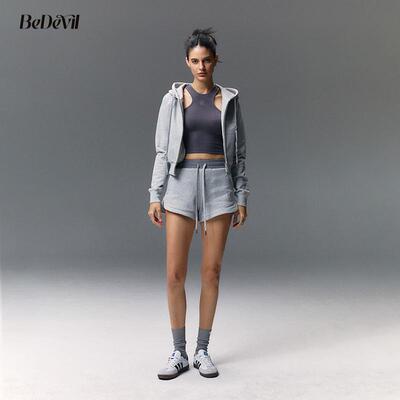 BEDEVIL秦岚&孙千同款连帽短款卫衣外套显瘦舒适日常街头时髦女