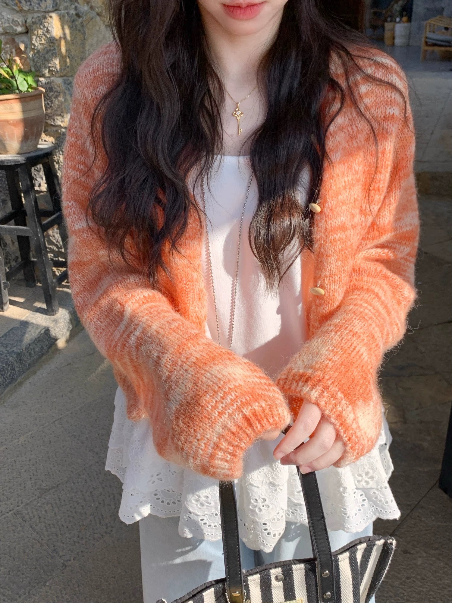 2026新款薄荷曼波绿色蕾丝镂空针织开衫女春夏外搭马海毛罩衫外套