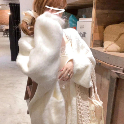 韩系水貂绒白色毛衣外套女