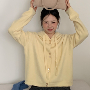 黄色连帽时尚 外穿加厚 洋气宽松毛衣女秋冬新款 纯色百搭针织开衫