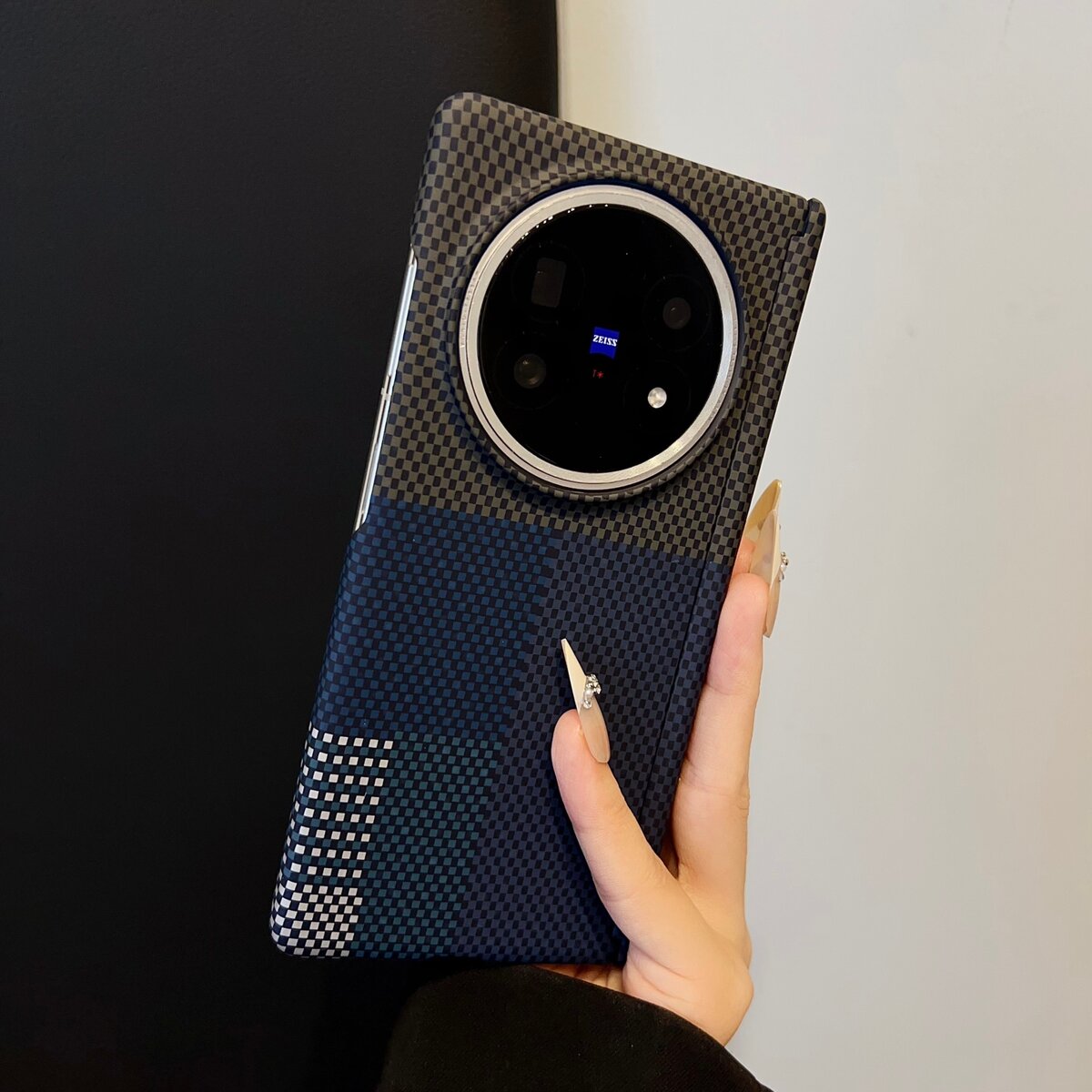 适用vivoXFold5手机壳新款碳纤维纹折叠中轴带磁吸XFold3pro防摔保护套