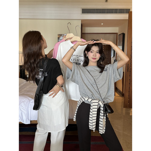 前后印花字母圆领休闲短袖T恤女