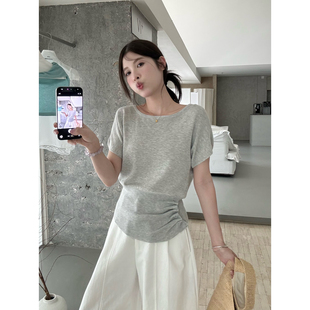 VI+唯一家十三行夏季韩系宽领设计感不规则短袖针织衫上衣女96513