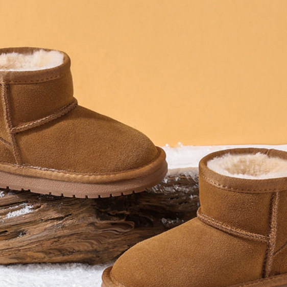 河南桑坡村真皮毛一体雪地靴儿童