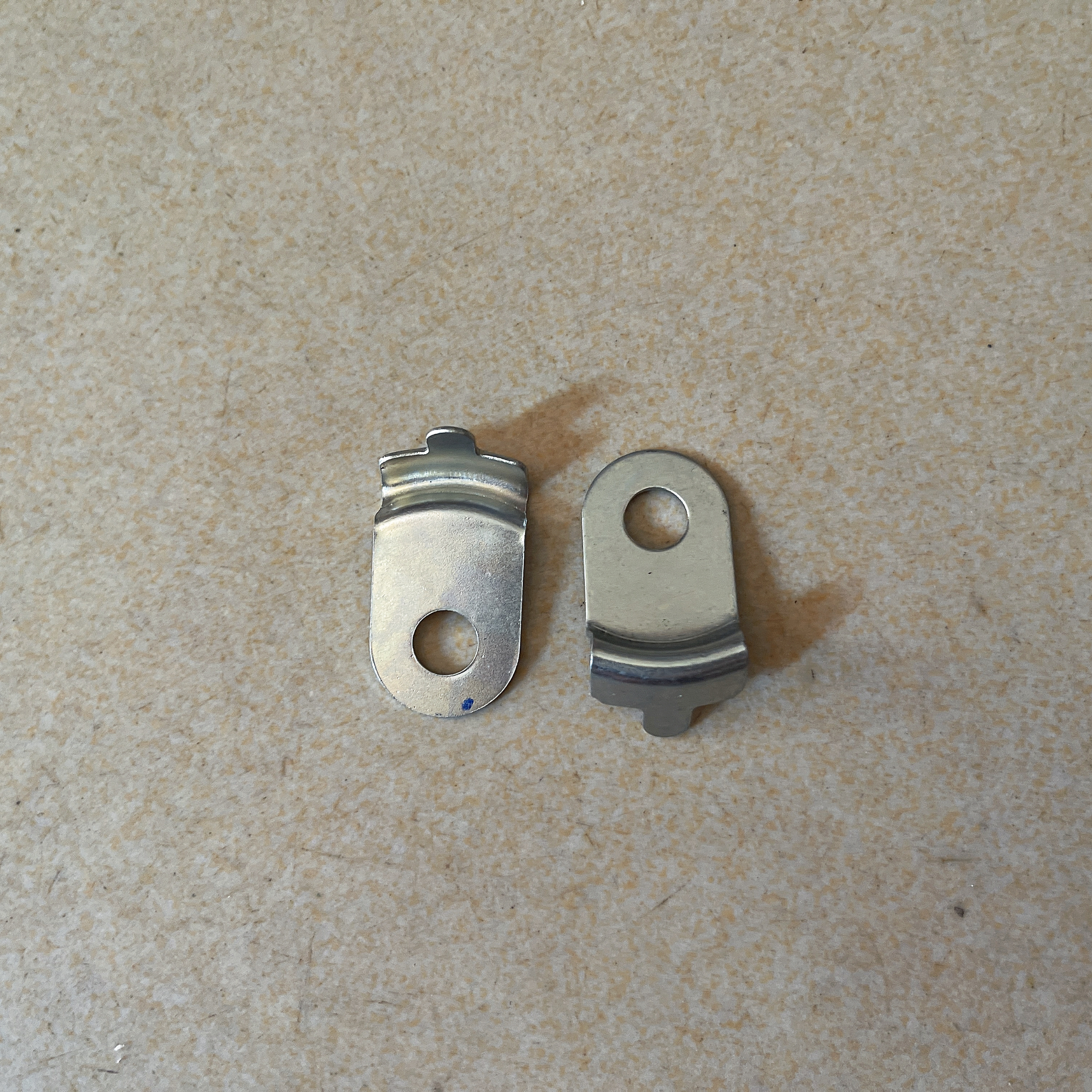 适用黄海N1N2N3货箱拉绳限位块锁链合页铁片锁块绳钩挂钩锁夹垫片