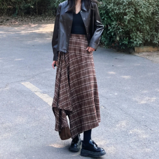 美拉德复古不规则棕色格子半身裙女大码 伯克利a字格纹裙 胖mm长款