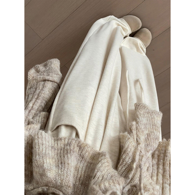 简单日常又显瘦的浅色糯米裤！