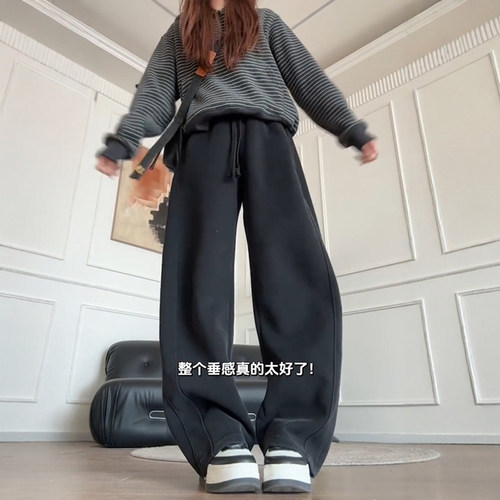 黑色弯刀裤太绝了！显瘦又有型