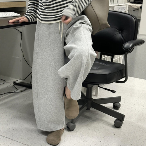 我选择弯刀裤作为我的解药！