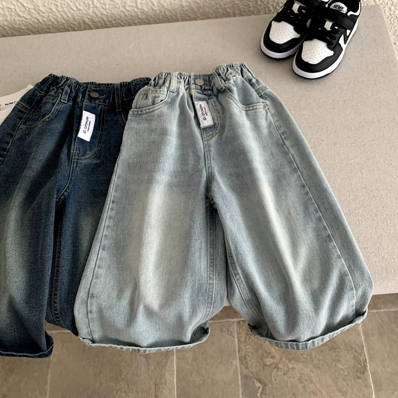 男童牛仔裤春夏款2026新款儿童直筒宽松春秋季贴标韩版休闲长裤潮