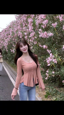 上衣修身女夏不规则收腰气质温柔