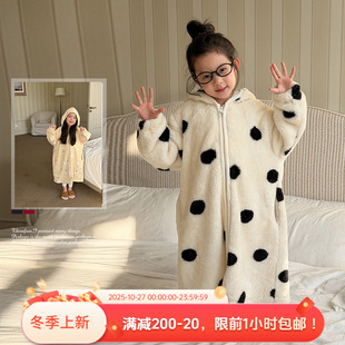 冬天宅家全靠它续命~软得像刚晒过小毯子雪粒绒珊瑚绒睡袍家居服