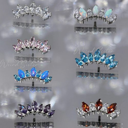 钛合金满钻花瓣马眼彩锆耳钉